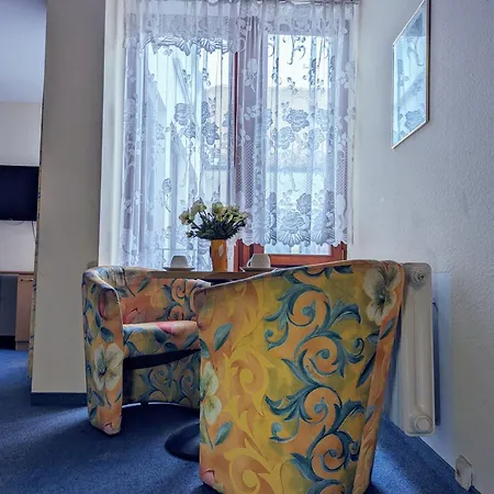 In Guest - 2 With Its Own Kitchen And Bathroom Rastatt
