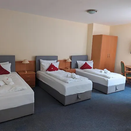 In Guest - 2 With Its Own Kitchen And Bathroom Rastatt